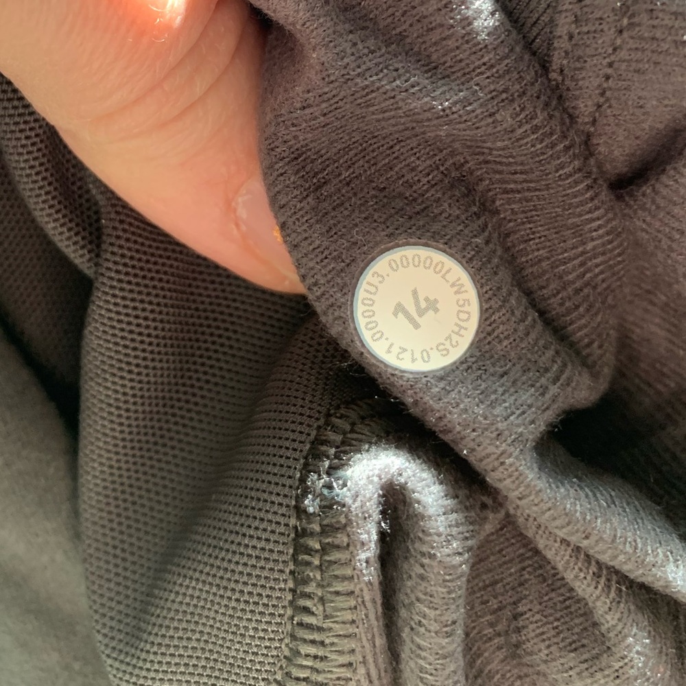 Lululemon Ready to Rulu Jogger in Graphite Grey Size 14 - Picture 5 of 7